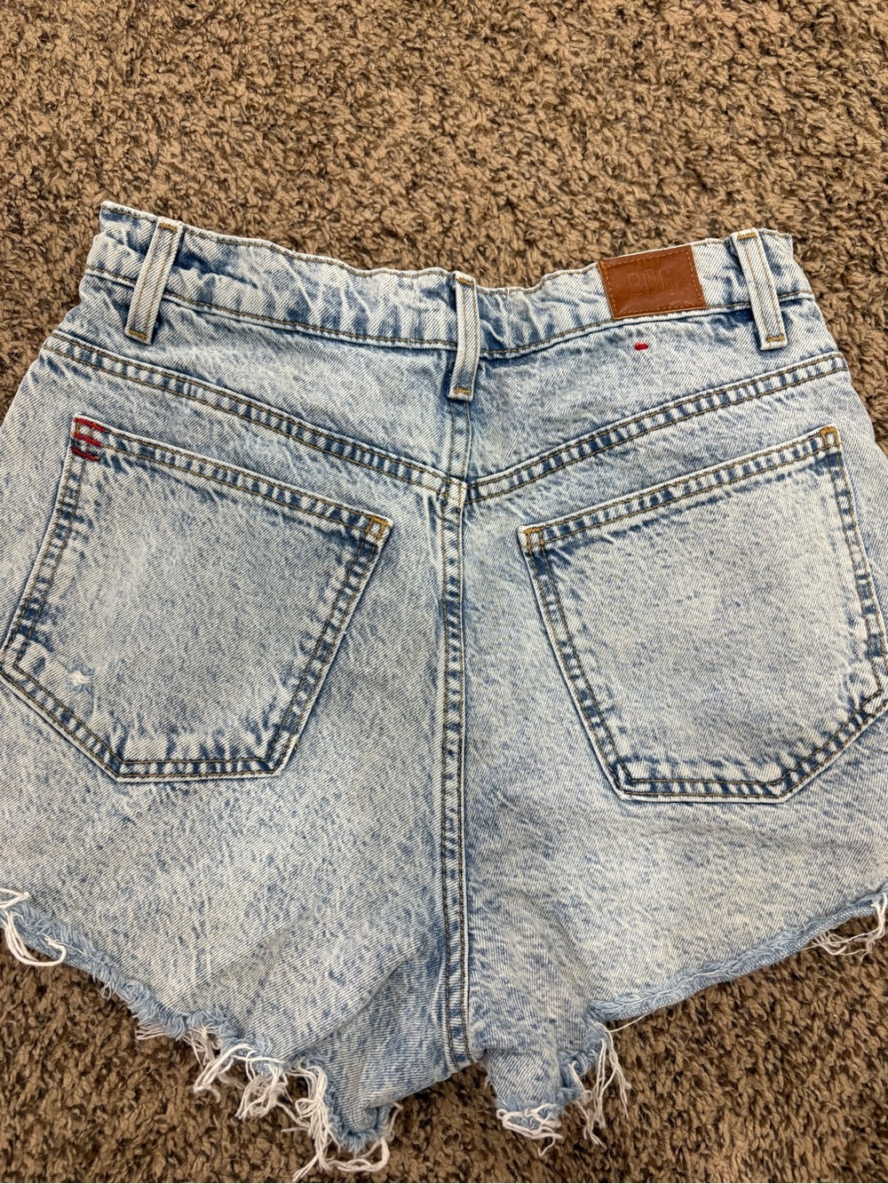 bdg • denim shorts 27